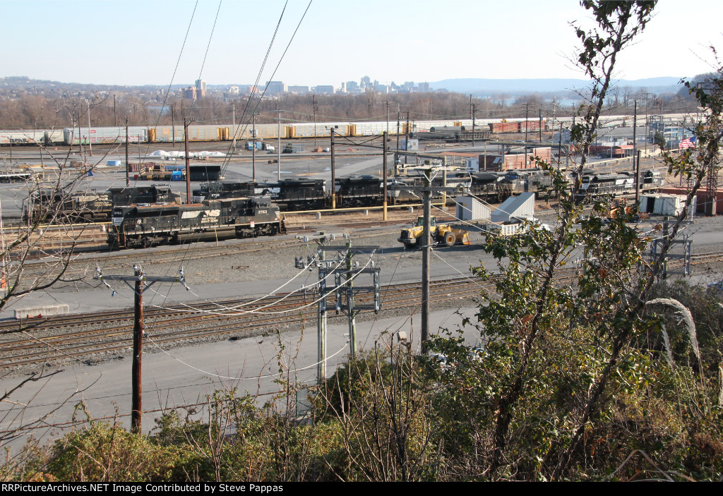 NS units at Enola Yard